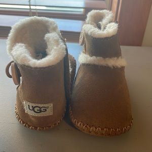 Baby Uggs! Size 2-3. Barely used.
